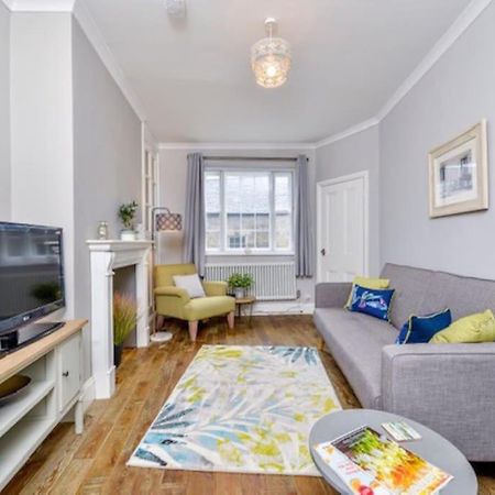 Victorian Townhouse - Stamford Centre - 2 Big Bedrooms, Living Room Kitchen Etc Tastefully Decorated Zewnętrze zdjęcie