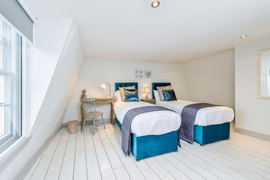 Victorian Townhouse - Stamford Centre - 2 Big Bedrooms, Living Room Kitchen Etc Tastefully Decorated Zewnętrze zdjęcie