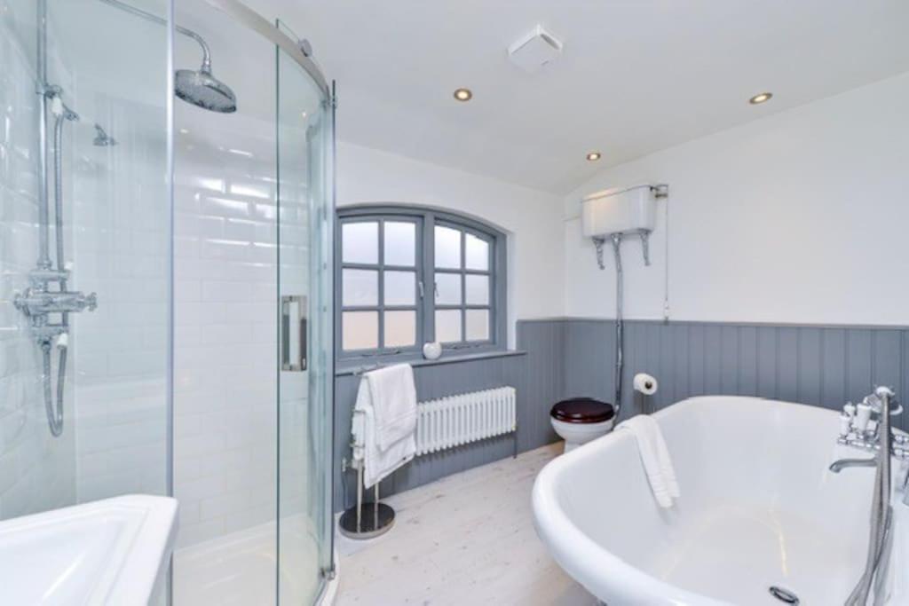 Victorian Townhouse - Stamford Centre - 2 Big Bedrooms, Living Room Kitchen Etc Tastefully Decorated Zewnętrze zdjęcie